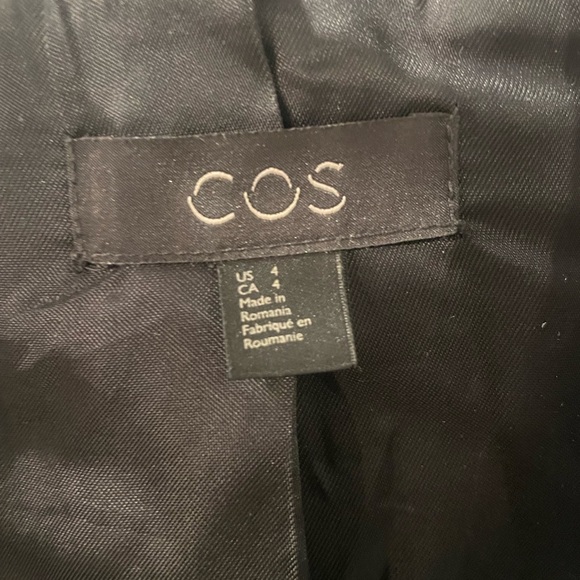 COS black single button blazer size 4 - Picture 3 of 4